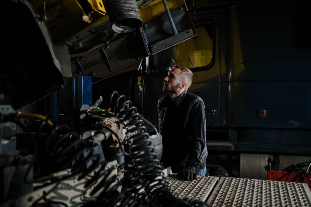 Budgeting for Diesel Service: Florida Truck Owners' Maintenance Guide