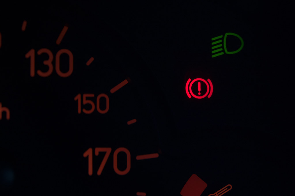 Dashboard Warning Lights Every Florida Driver Must Act On Right Away